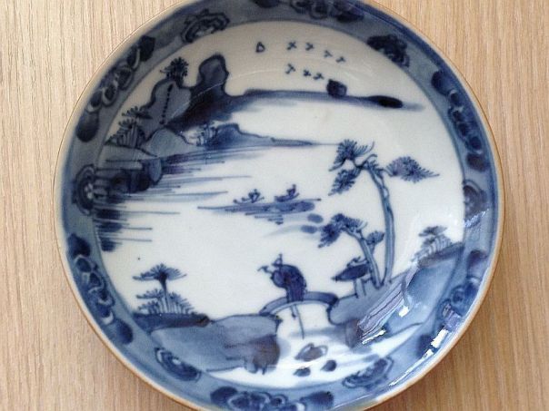 Saucer with a sage on a bridge – (0032)